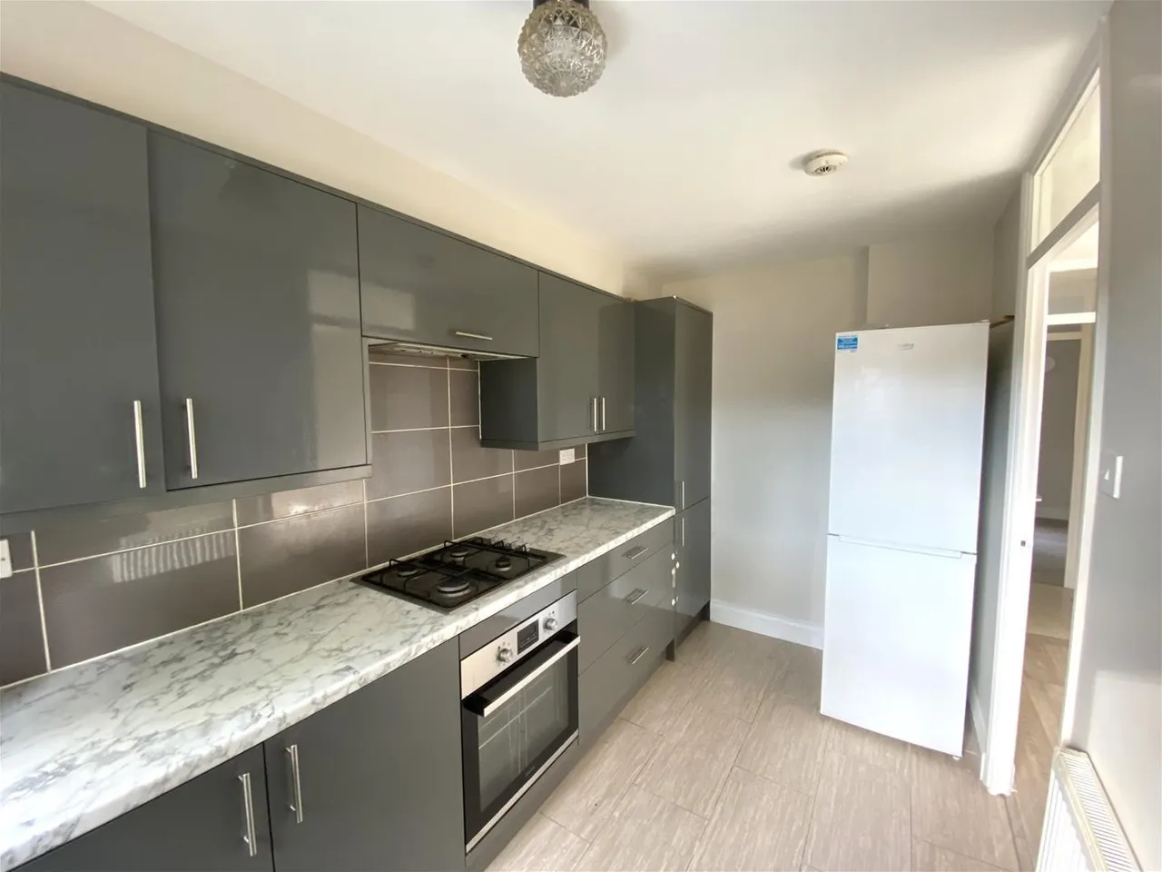 Huxley Close, Northolt, photo 3