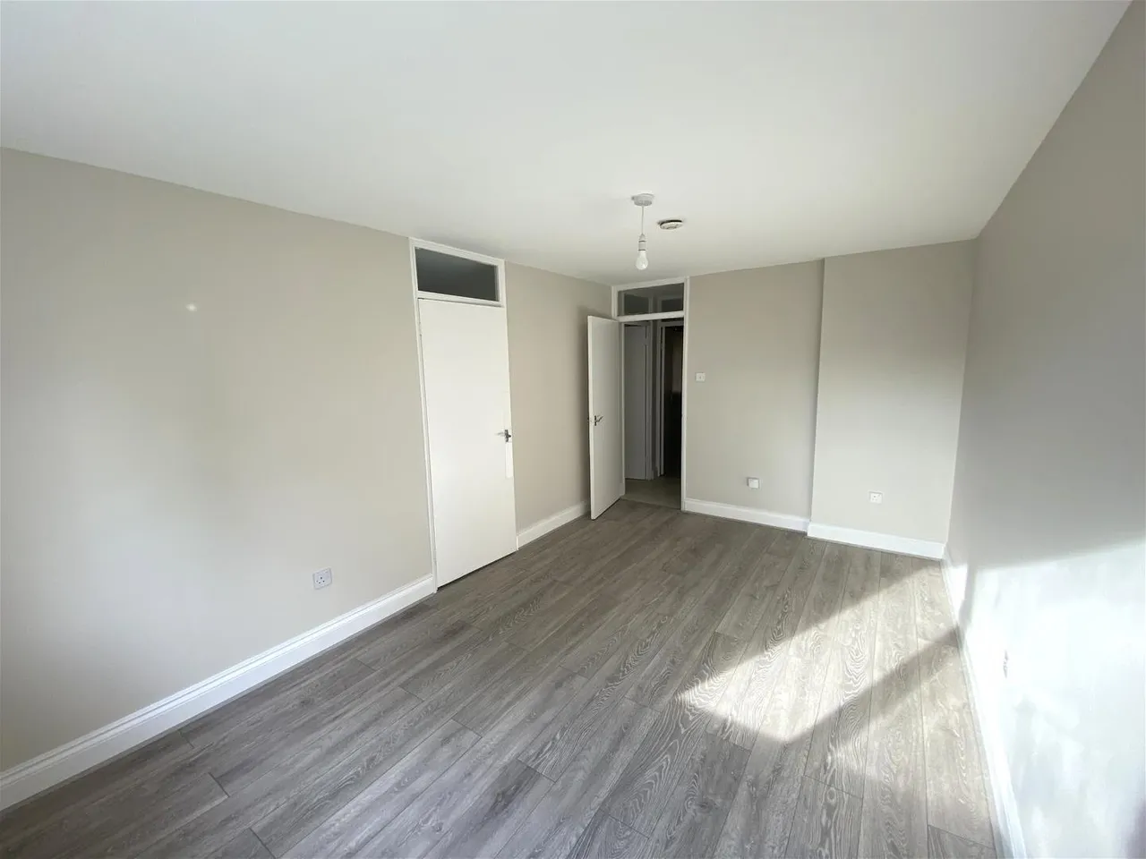 Huxley Close, Northolt, photo 4