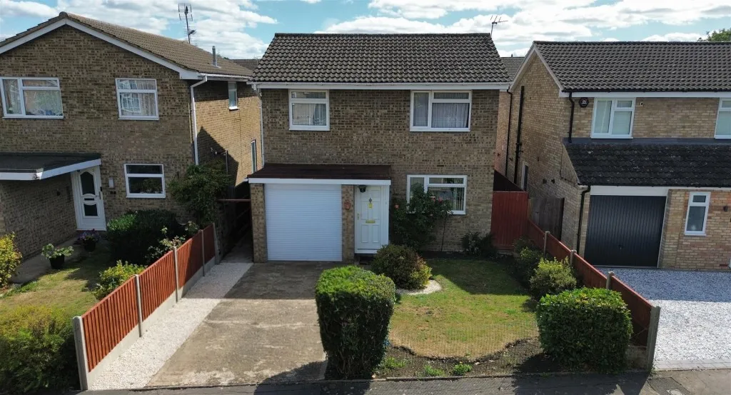 3 bed house for sale, Canford Court, Elm Farm