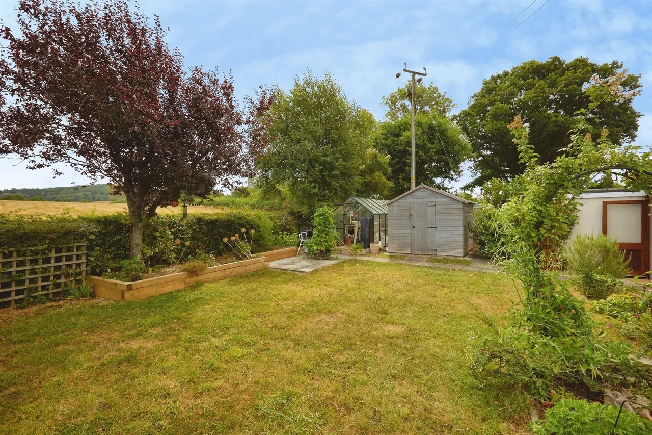 Hayes Mead, Motcombe, SP7, photo 4