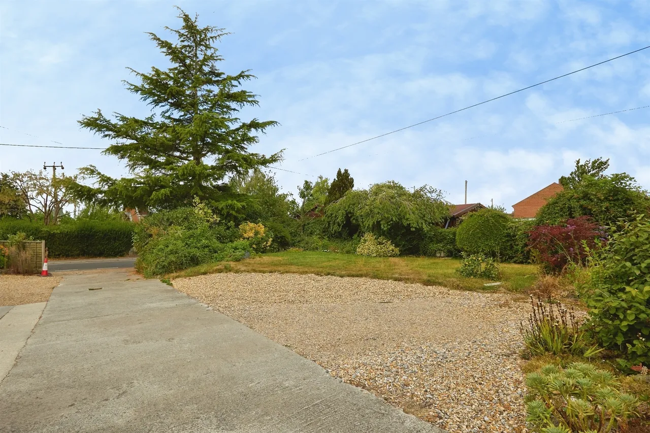 Hayes Mead, Motcombe, SP7, photo 11