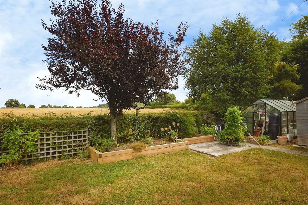 Hayes Mead, Motcombe, SP7, photo 12