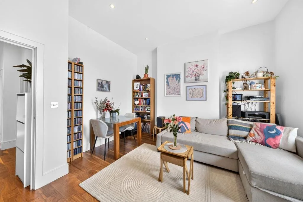 Packington Street, London, N1, photo 6