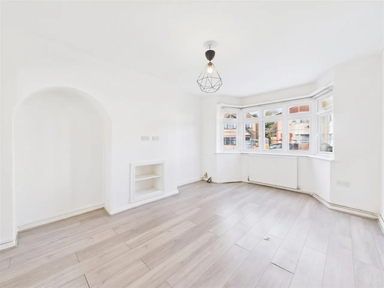 Lea Crescent, Ruislip, HA4, photo 2
