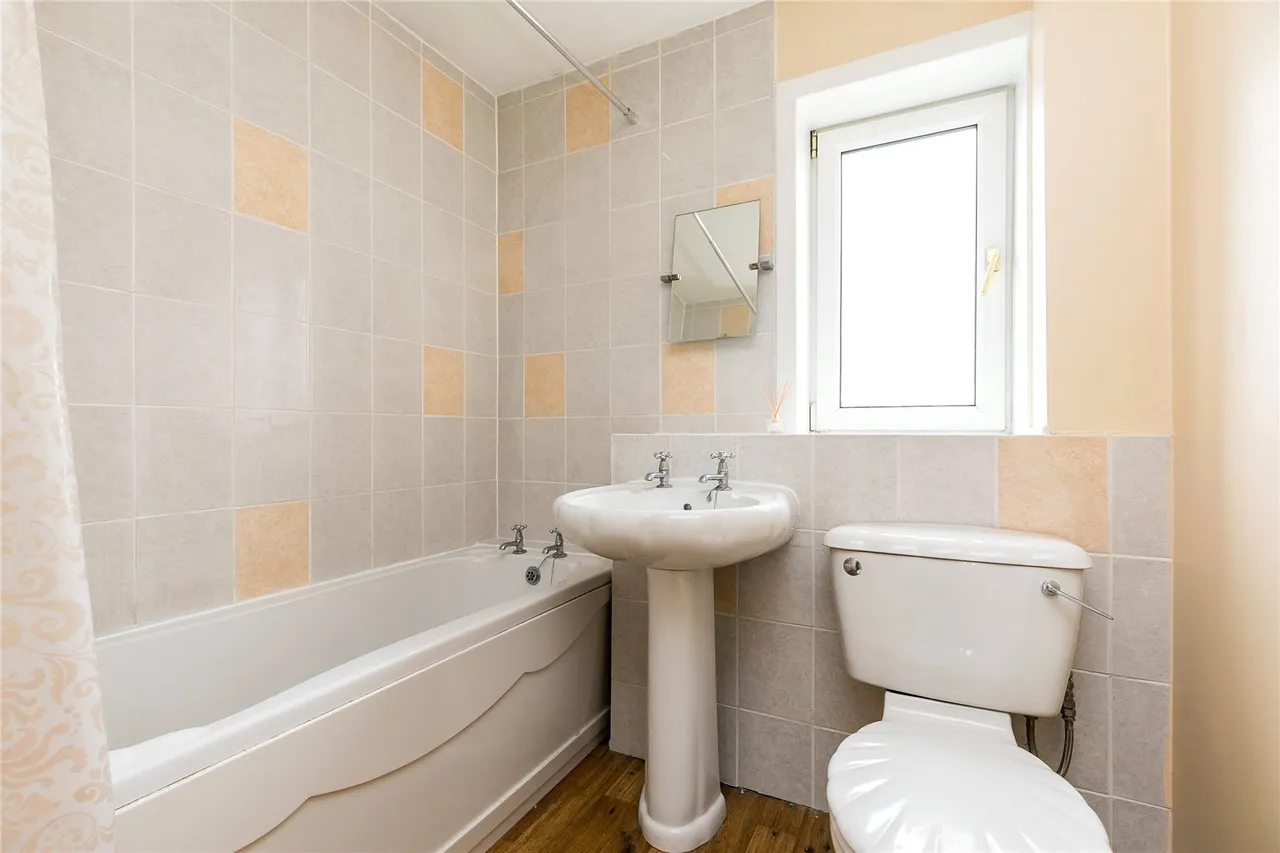 Overhill Gardens, Bridge Of Don, AB22, photo 13