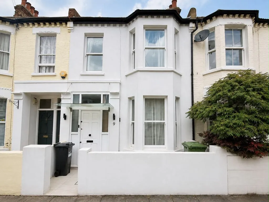 9 Furness Road, London SW6 2LQ, photo 2