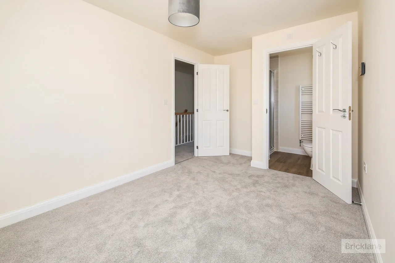 Almond Avenue, Peterborough, PE7, photo 9