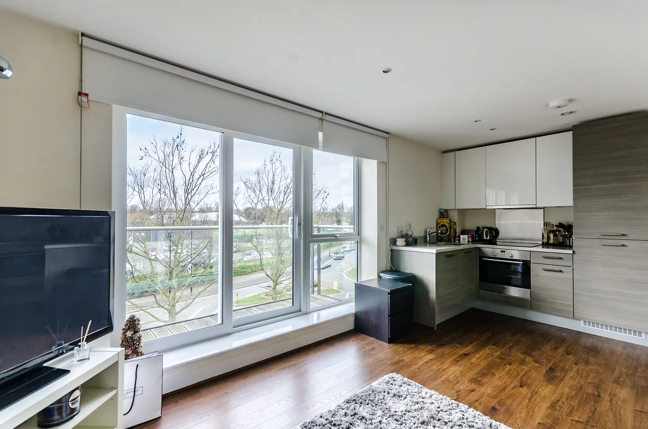 Flat 175, Napier House, Bromyard Avenue, London, photo 2
