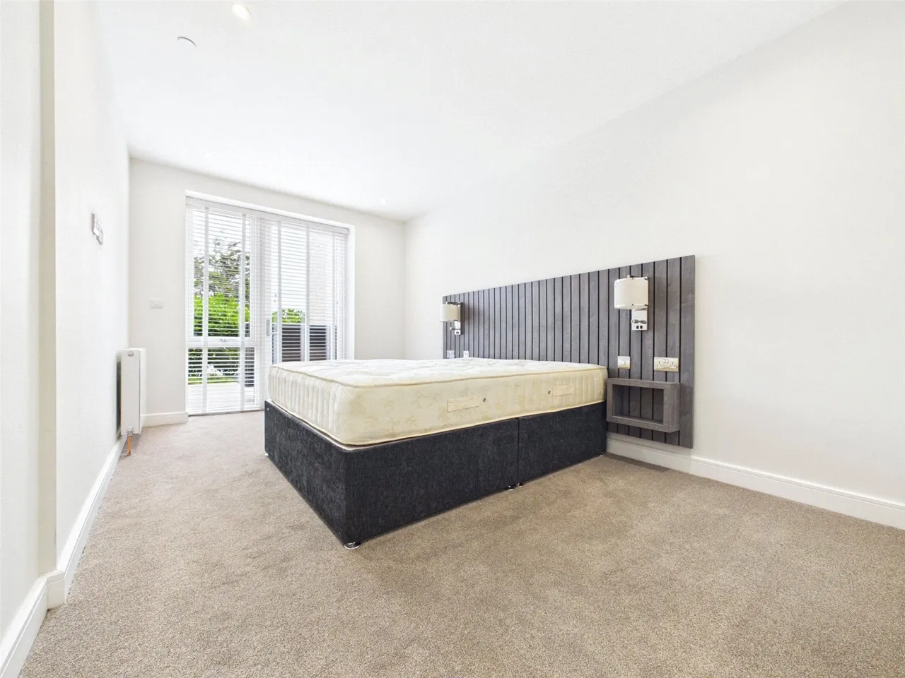 New Road, Rainham, RM13, photo 6