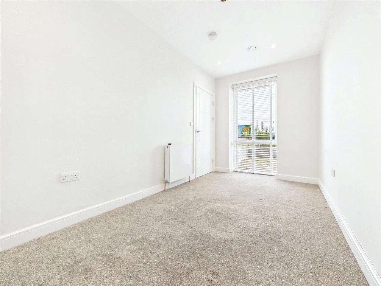 New Road, Rainham, RM13, photo 10