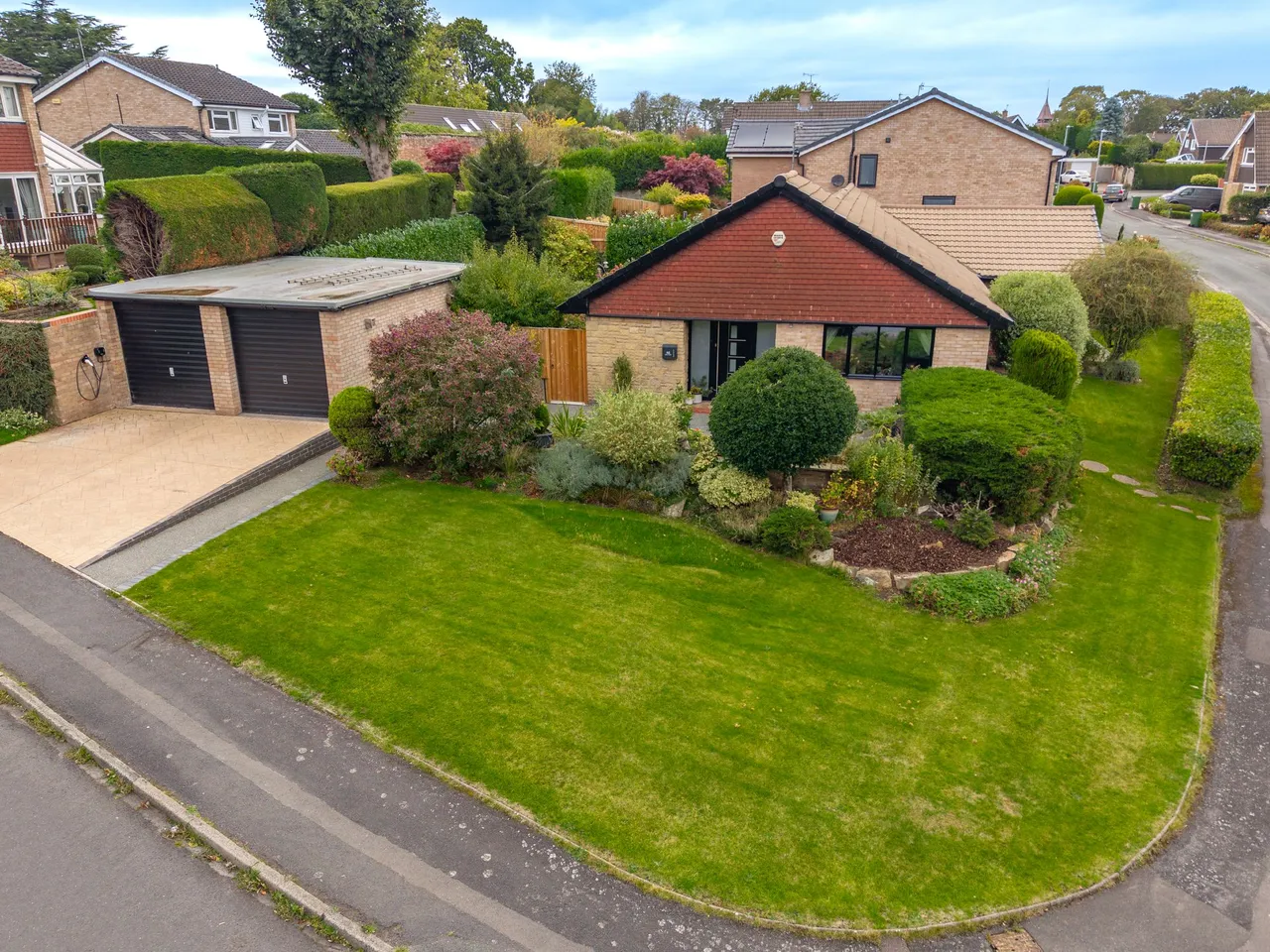 4 bed house for sale, Robert Moffat, Knutsford