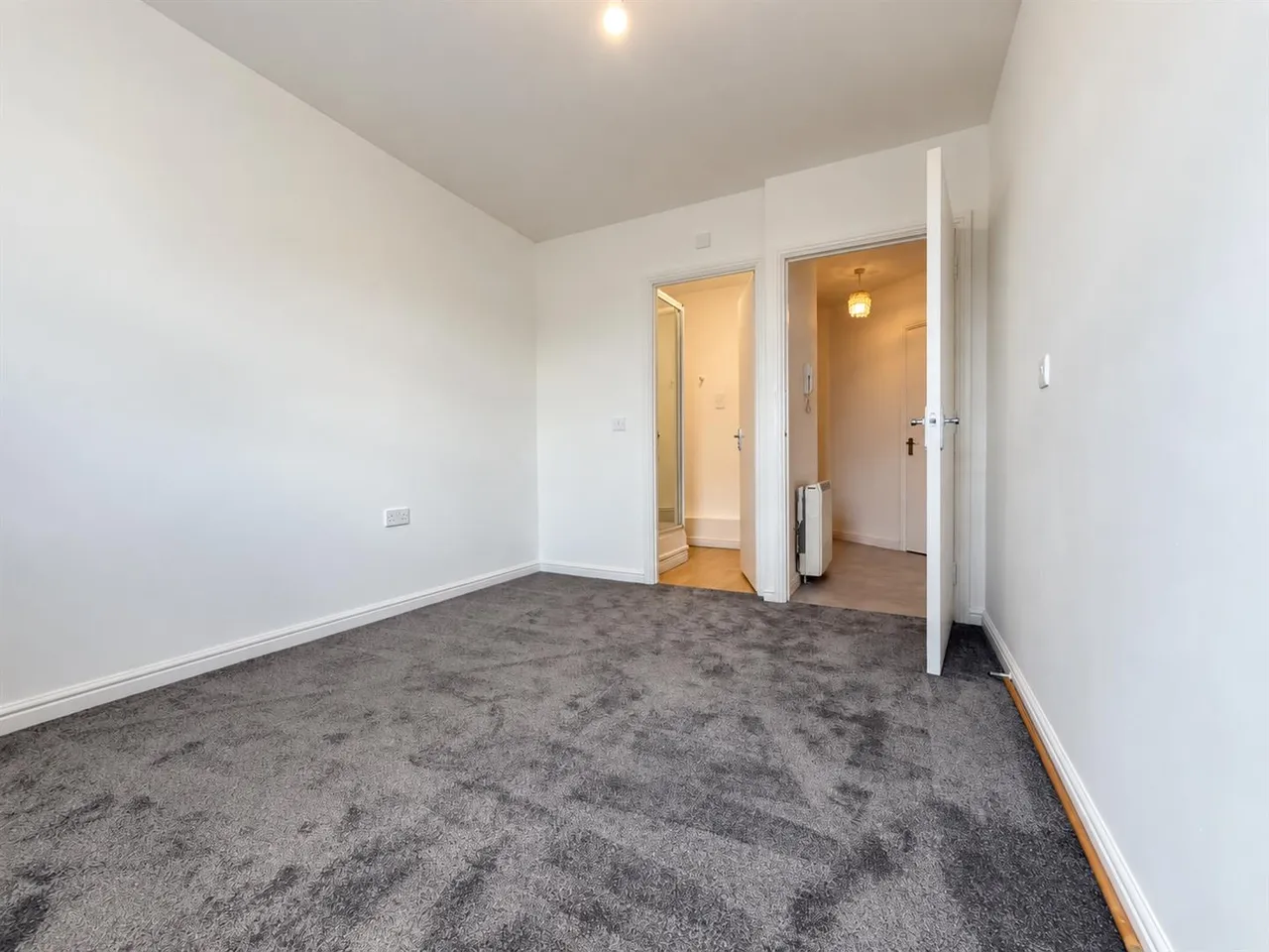Holyhead Mews, Cippenham, photo 5