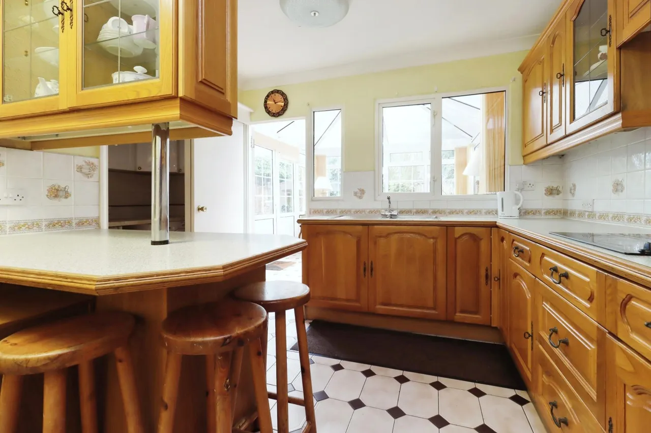 Wellington Road, Telford, TF2, photo 6