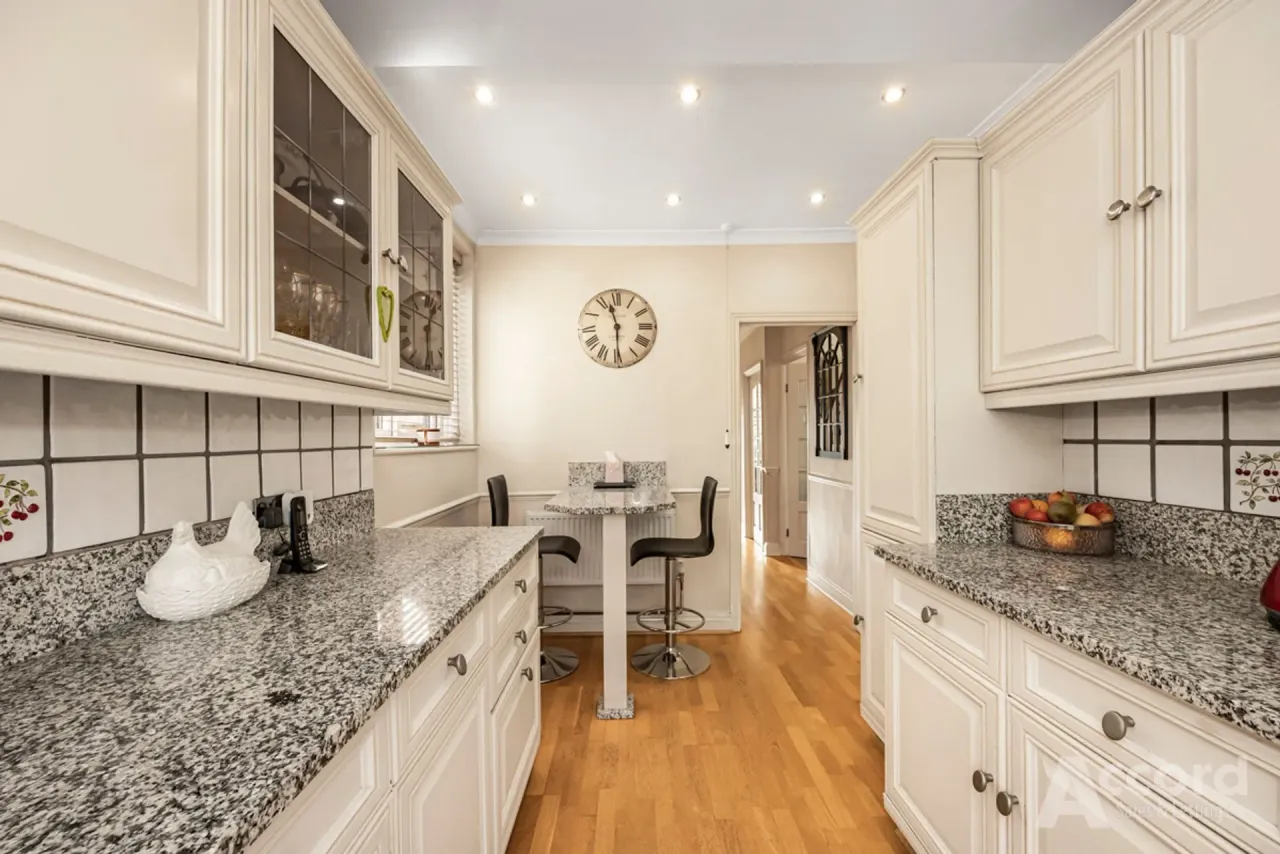 Ayr Way, Romford, RM1, photo 6