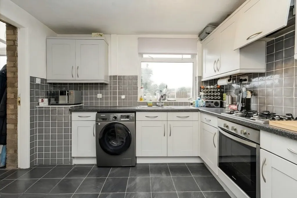 Ings Road, Liversedge WF15 6HL, photo 5
