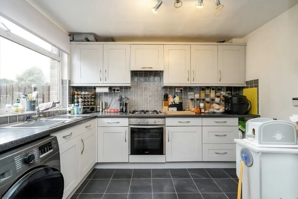 Ings Road, Liversedge WF15 6HL, photo 4
