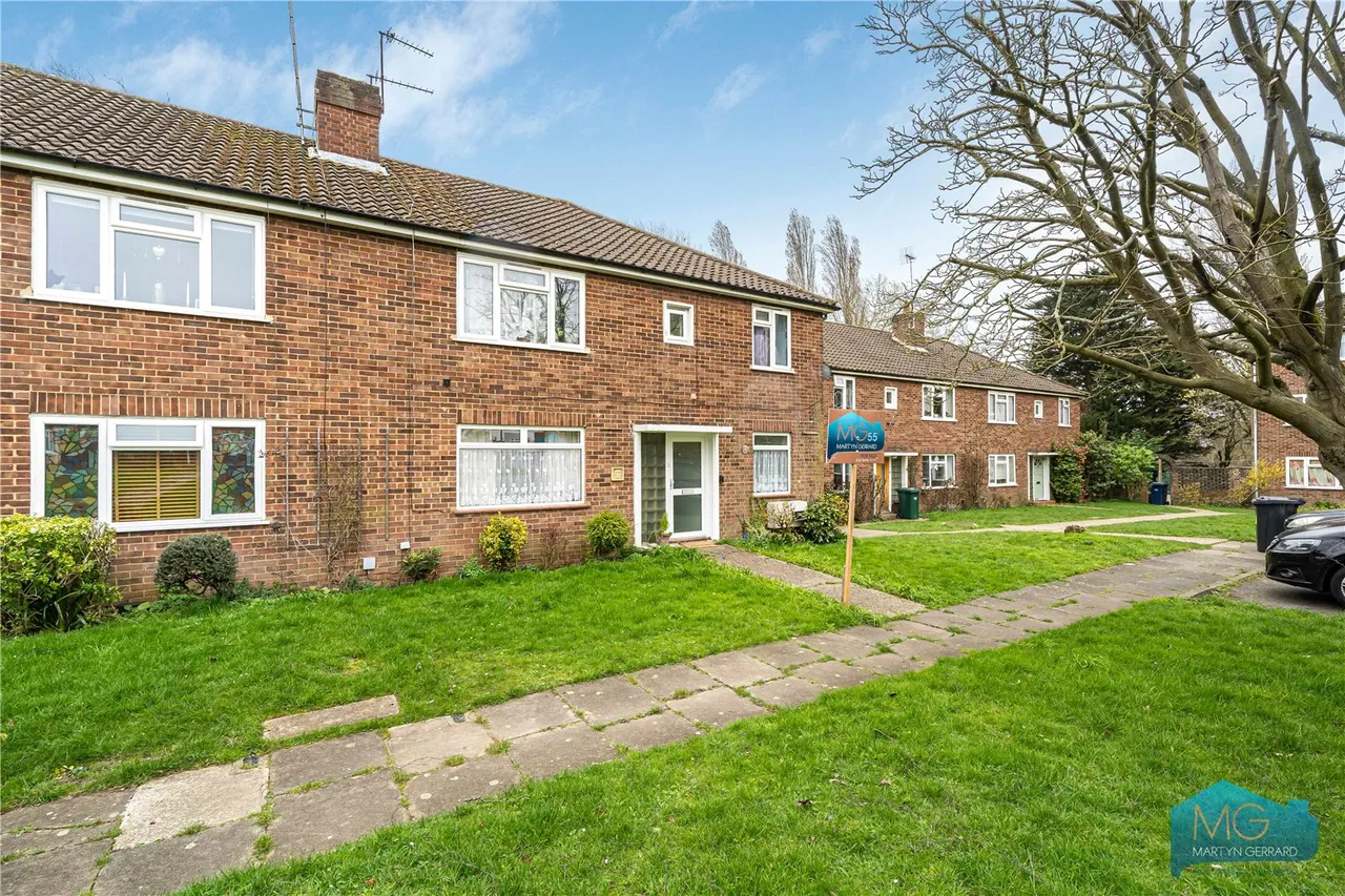 Coniston Close, London, N20, photo 15