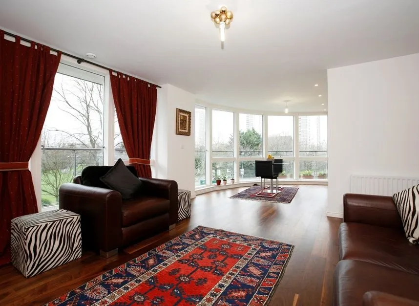 Clayponds Lane, Brentford, TW8, photo 7