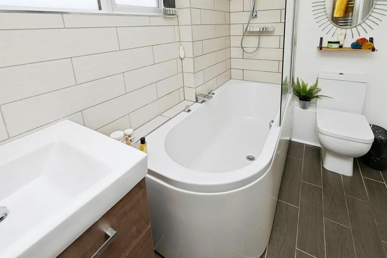 Windermere Drive, Spondon, DE21, photo 17
