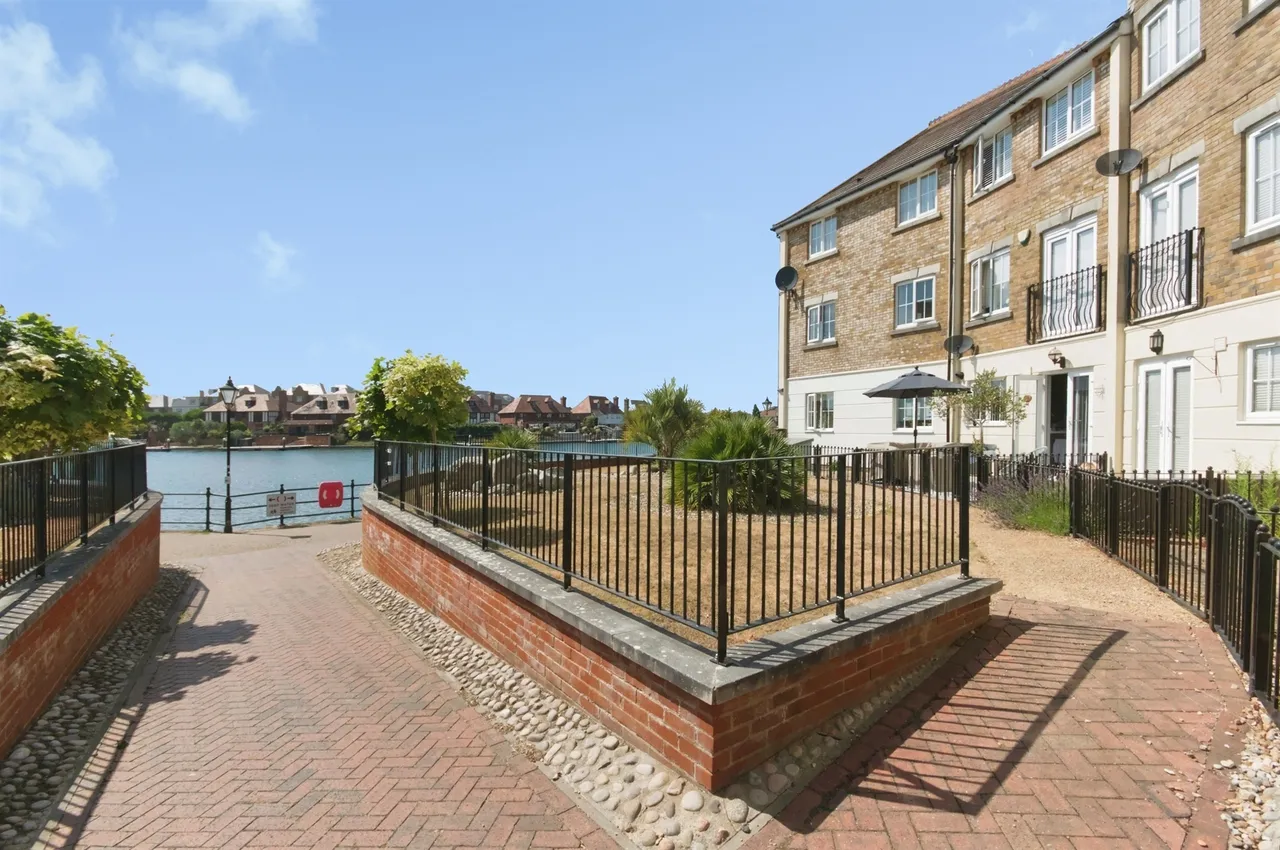 Long Beach View, Eastbourne, BN23, photo 13