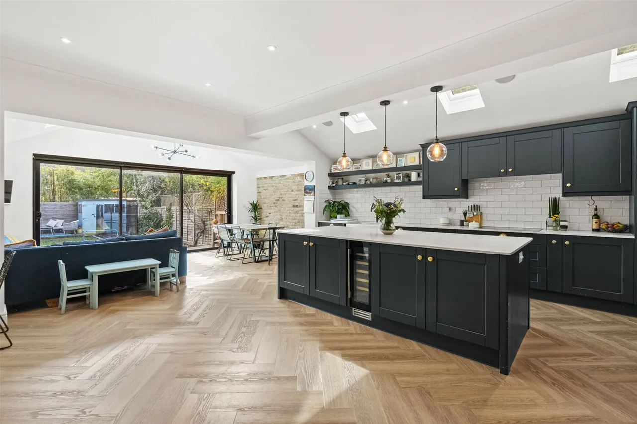 Claremont Road, Teddington, TW11, photo 5