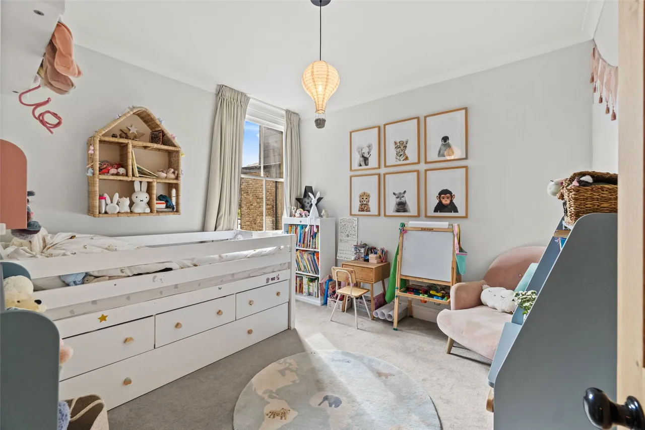 Claremont Road, Teddington, TW11, photo 22