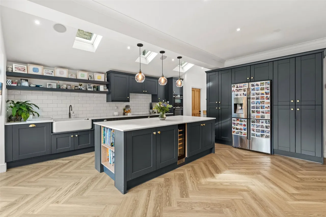 Claremont Road, Teddington, TW11, photo 8