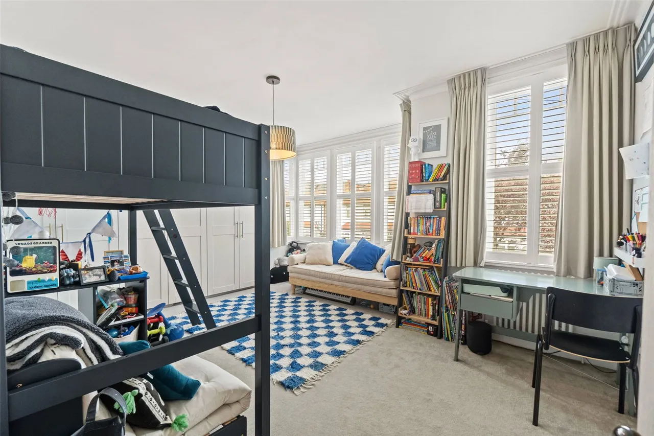 Claremont Road, Teddington, TW11, photo 23