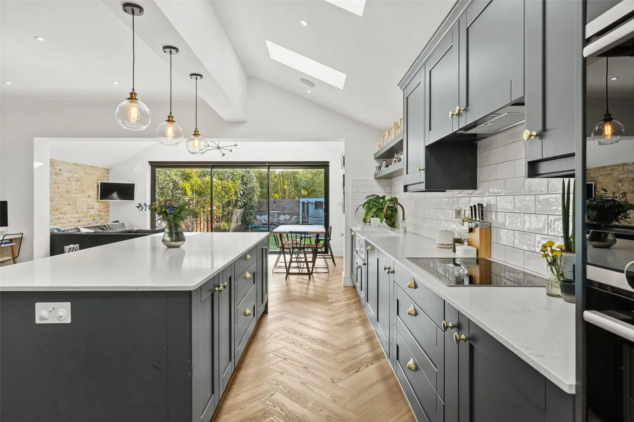 Claremont Road, Teddington, TW11, photo 9