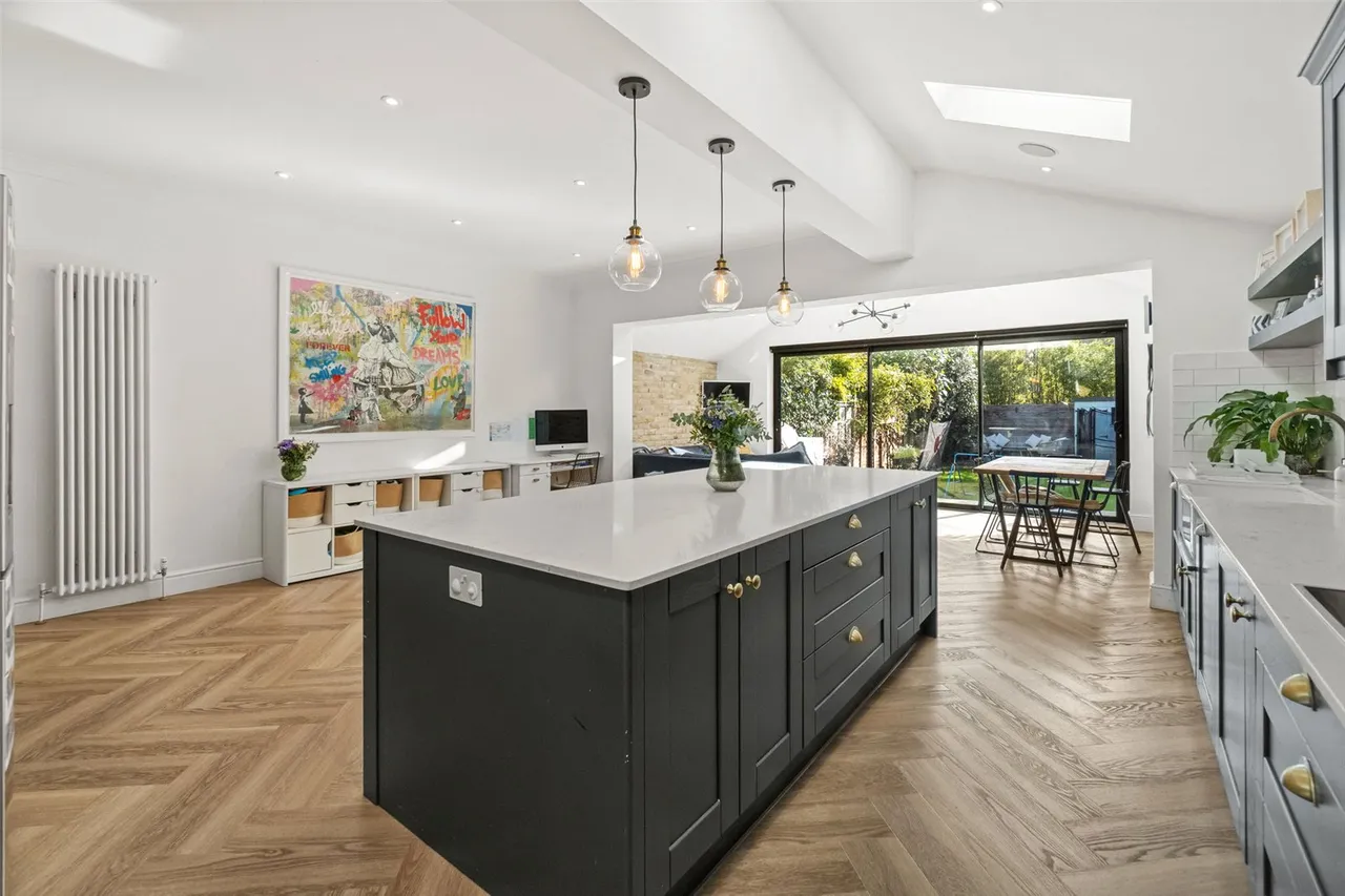 Claremont Road, Teddington, TW11, photo 6