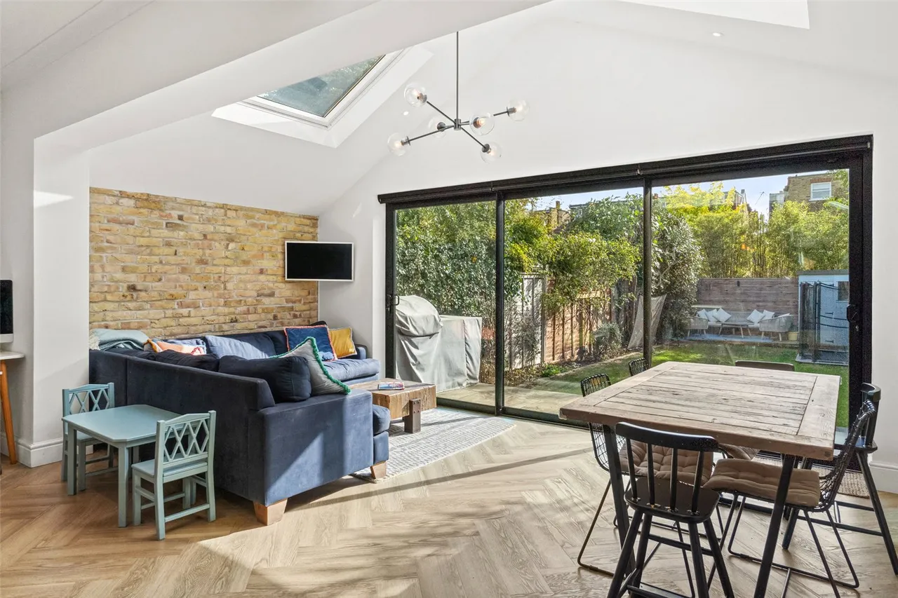 Claremont Road, Teddington, TW11, photo 11