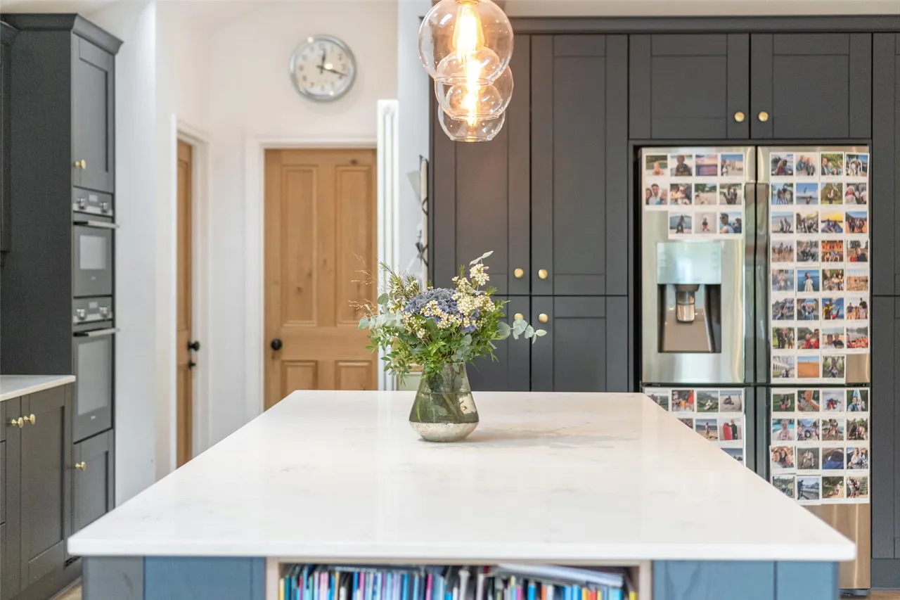 Claremont Road, Teddington, TW11, photo 10