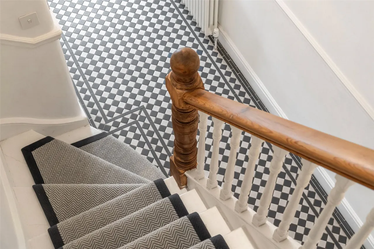 Claremont Road, Teddington, TW11, photo 4