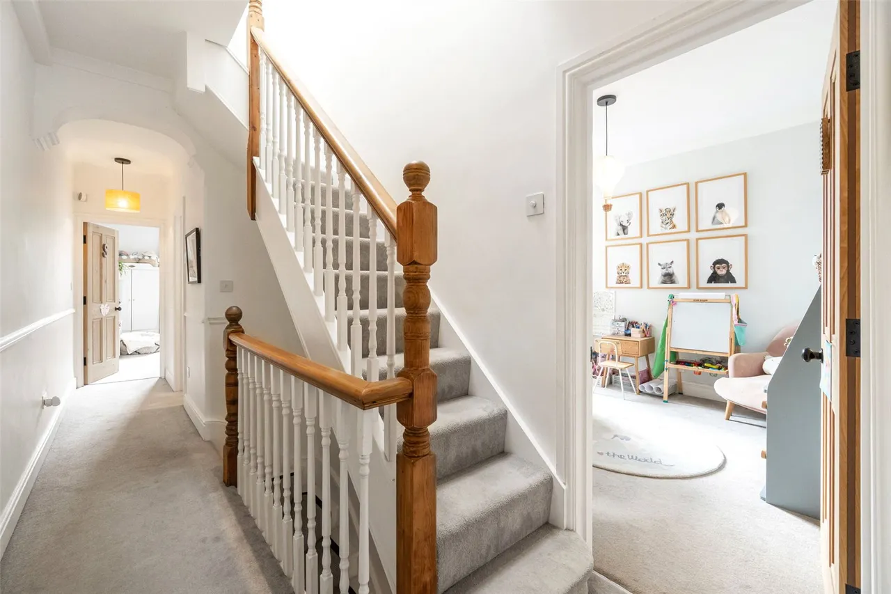 Claremont Road, Teddington, TW11, photo 14