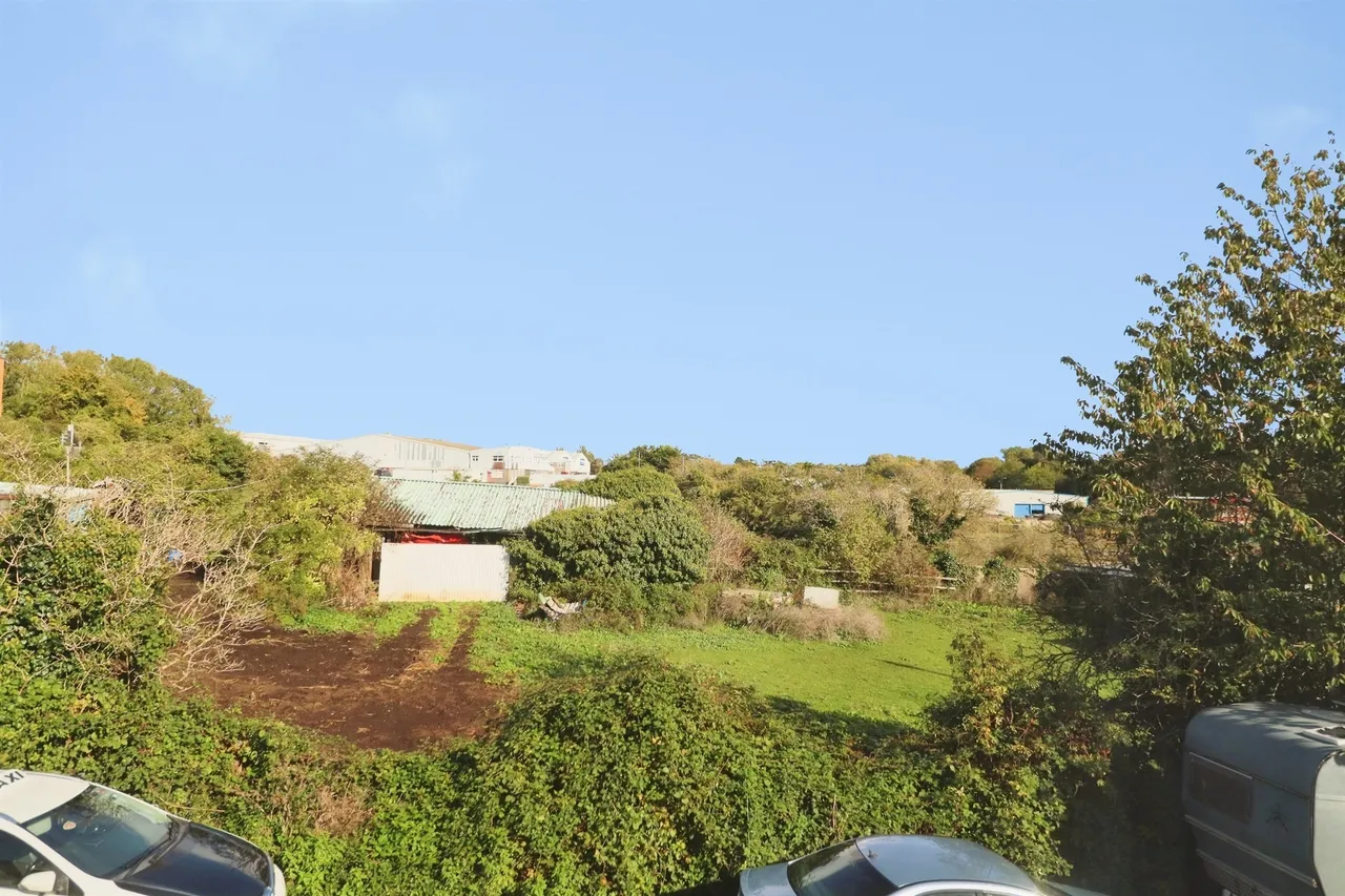 Laura Street, Barry, CF63, photo 5
