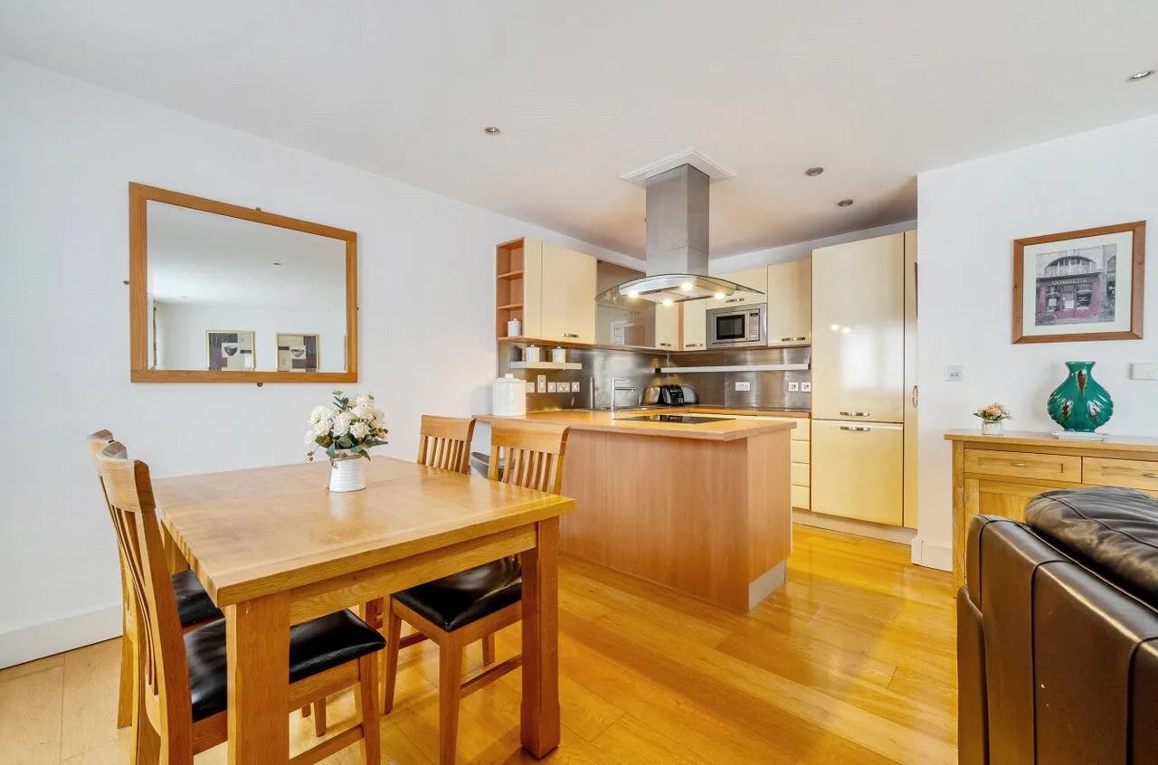 Epsom Road, Guildford, GU1, photo 5