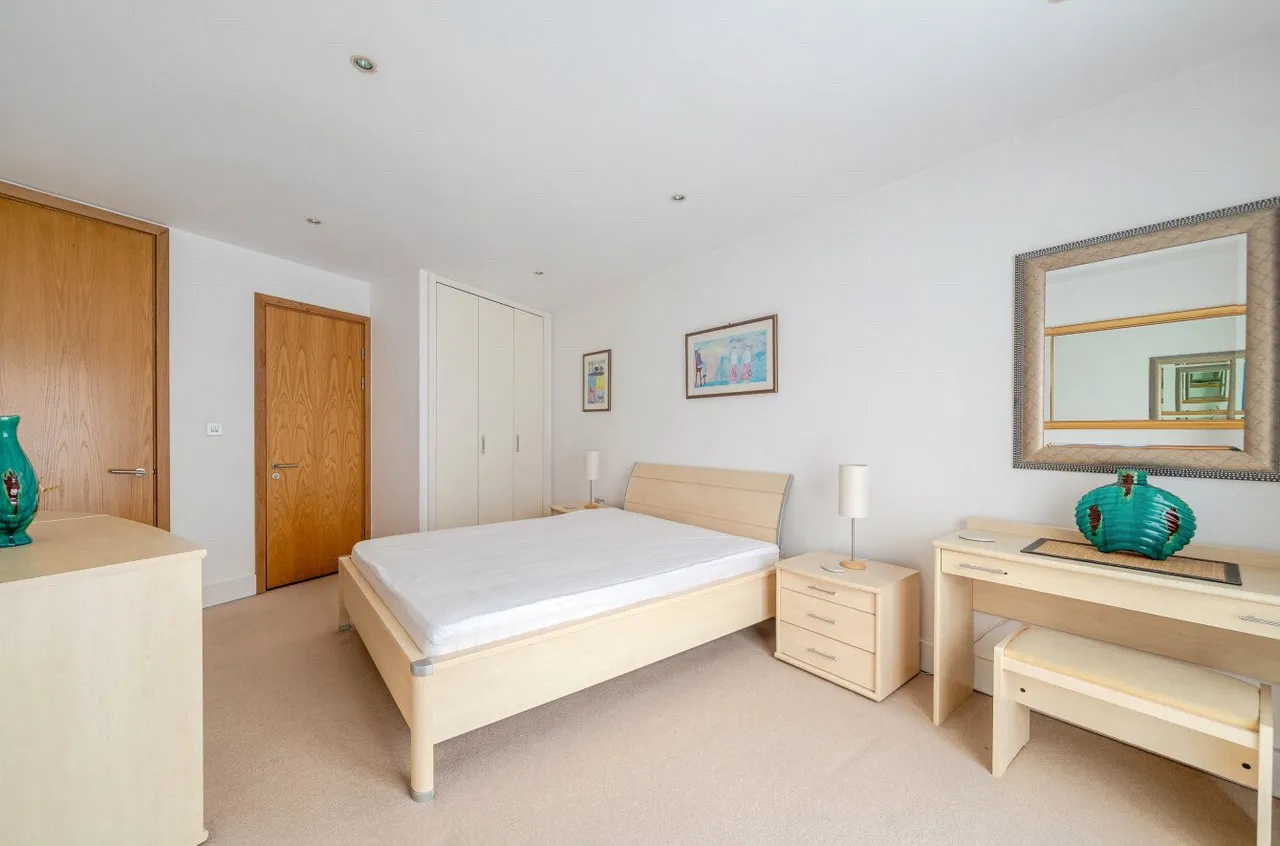 Epsom Road, Guildford, GU1, photo 8