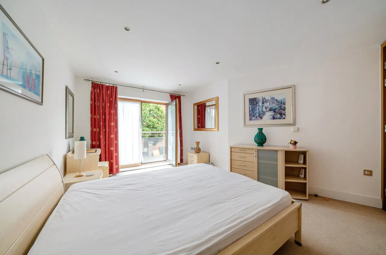Epsom Road, Guildford, GU1, photo 7
