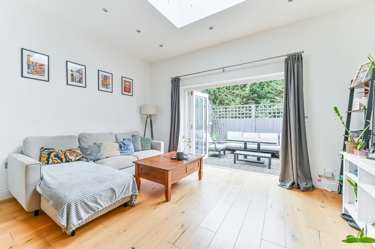 Flat 2, 39 Chatsworth Road, Croydon, photo 2