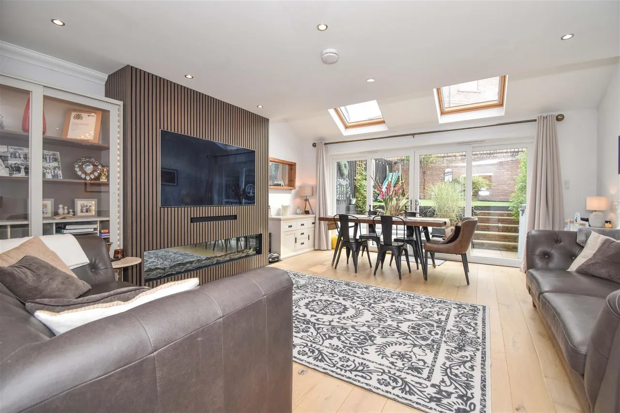 Goldington Drive, Bongate Cross, photo 4
