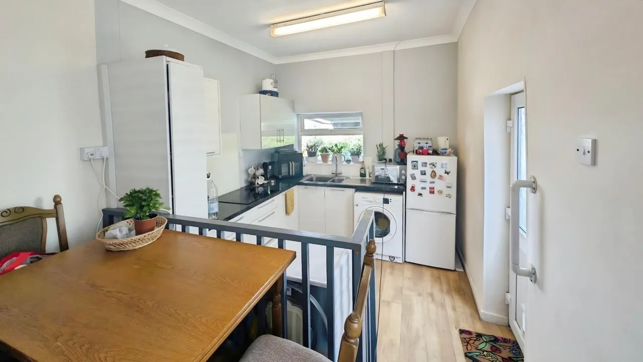 Russell Road, Fishponds, Bristol, photo 6