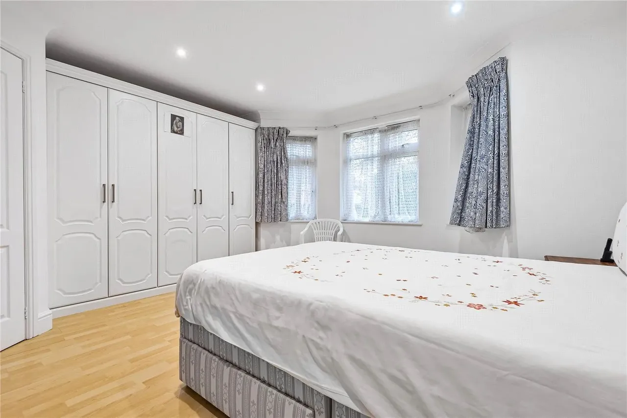 Northwood, HA6, photo 8