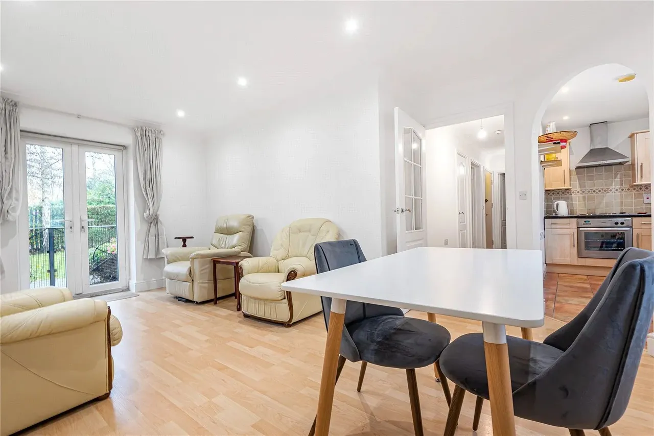 Northwood, HA6, photo 6