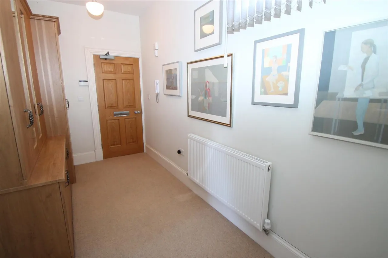 Corngreaves Hall, Corngreaves Road, Cradley Heath, photo 24