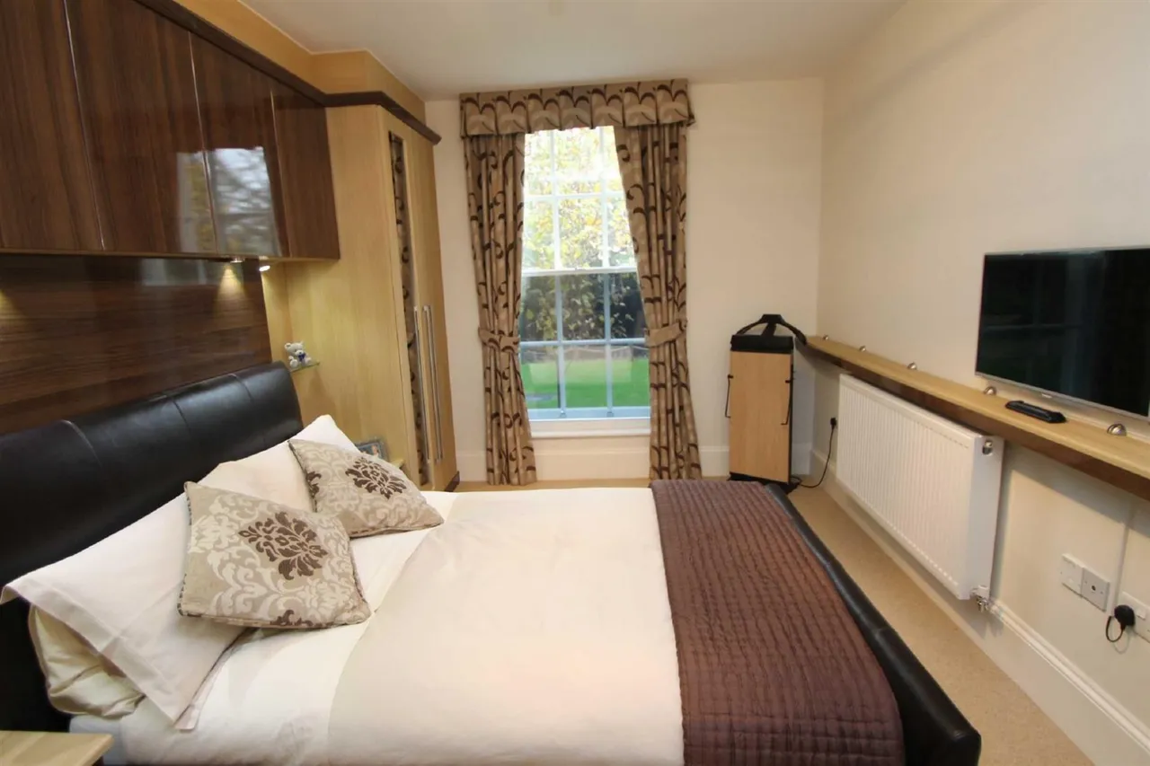 Corngreaves Hall, Corngreaves Road, Cradley Heath, photo 12