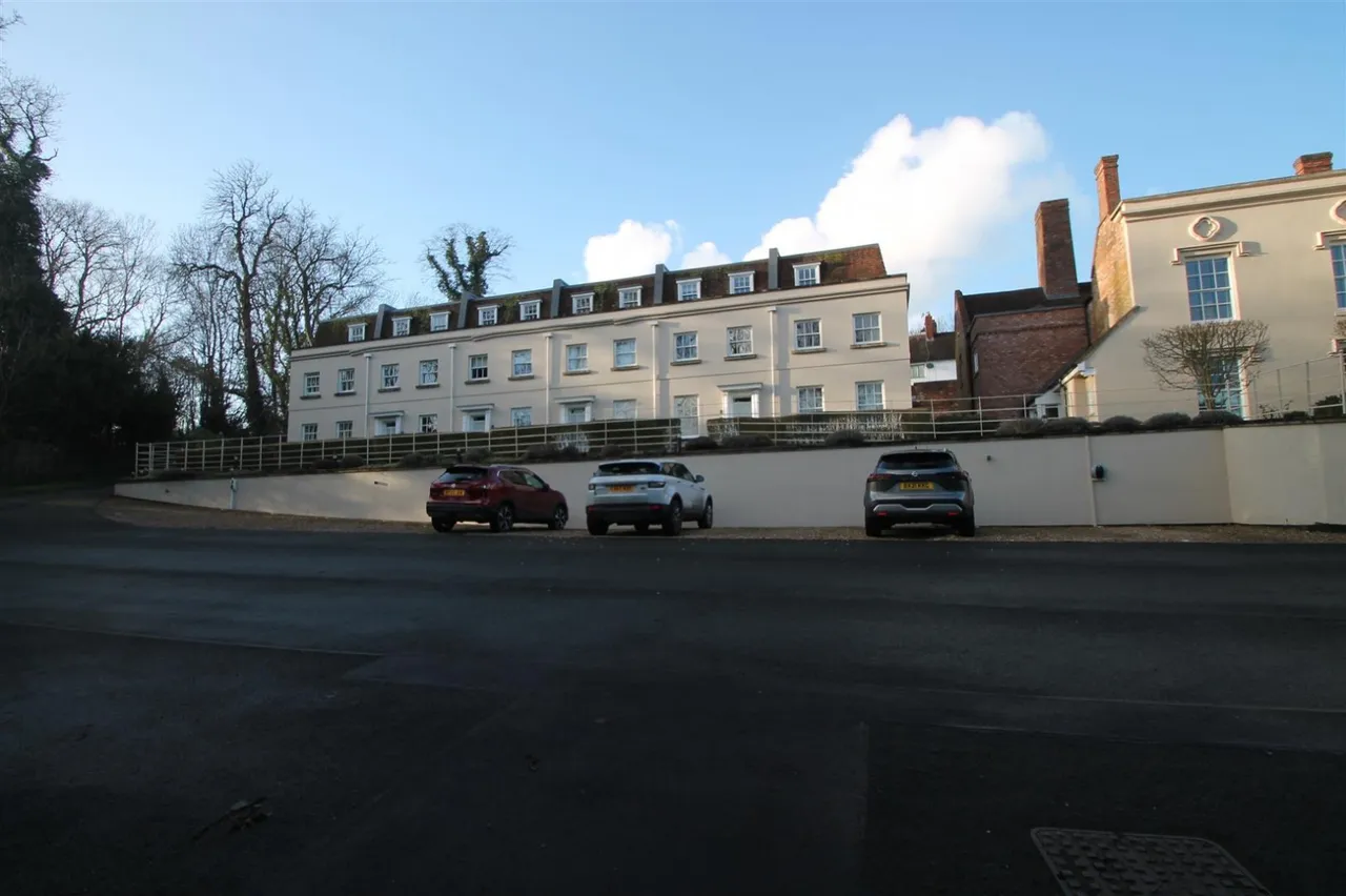 Corngreaves Hall, Corngreaves Road, Cradley Heath, photo 33