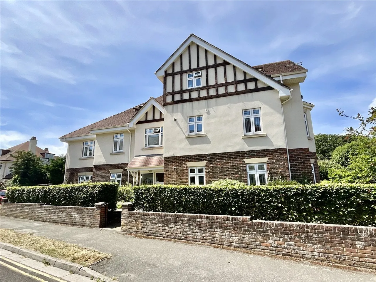 Stuart Road, Highcliffe, Christchurch, Dorset, BH23, photo 8