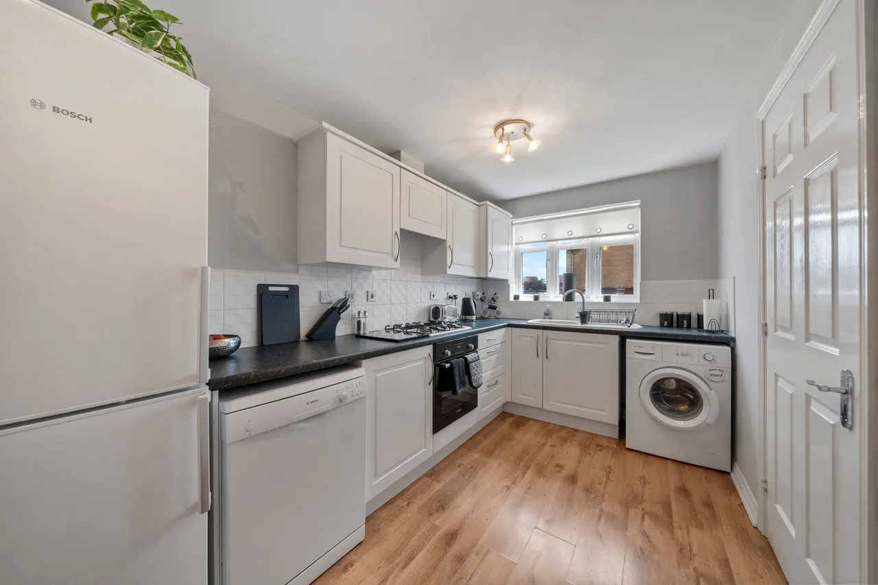 Stuart Close, Platt Bridge, Wigan, Wigan, WN2 5BZ, photo 4