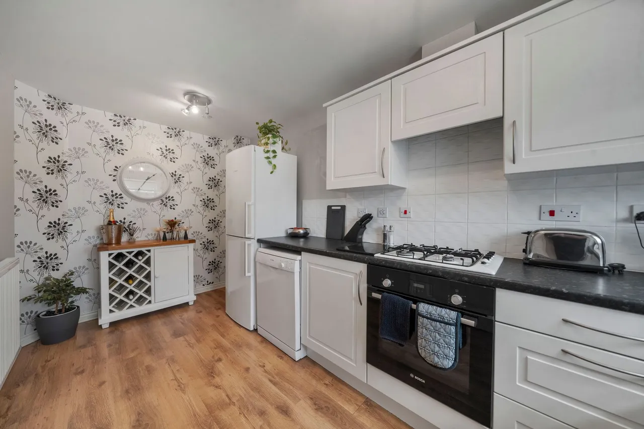 Stuart Close, Platt Bridge, Wigan, Wigan, WN2 5BZ, photo 9