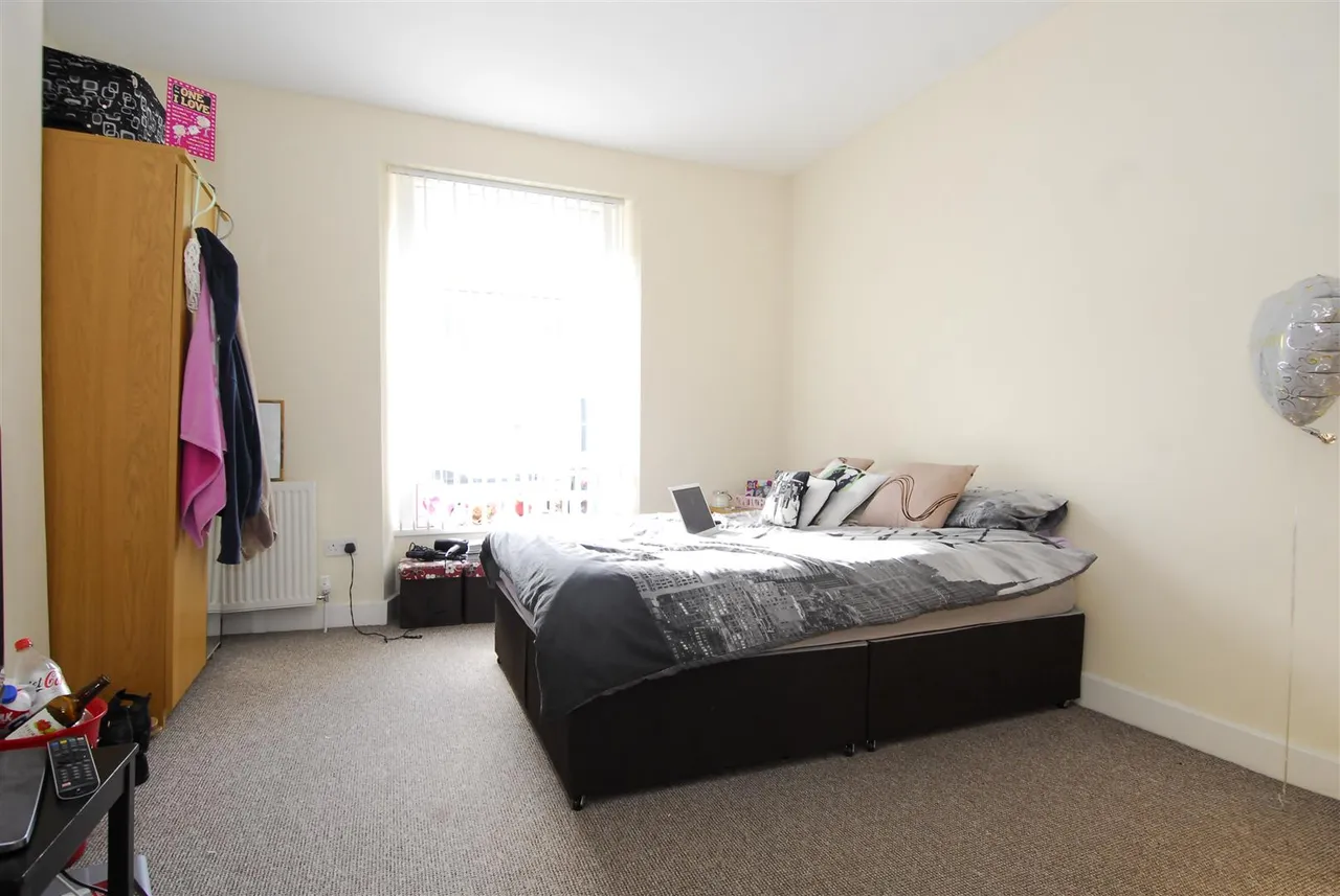 Seaton Avenue, Flat, photo 5